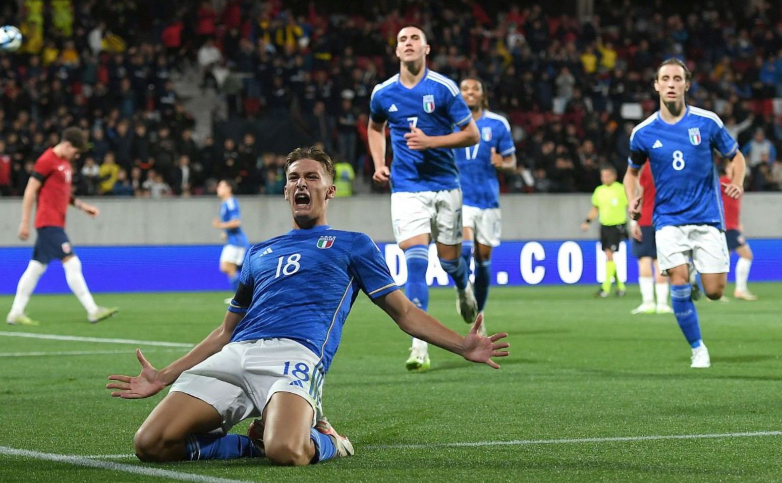 骑士vs公牛前瞻：三天内第二次交手，骑士主场力争复仇（三天二番战！骑士主场再战公牛，剑指复仇）