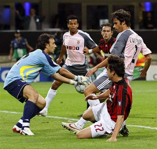 苦苦支撑！锡安强突拉杆上篮2+1 个人已经9投8中砍下21分（独自扛旗！锡安强突拉杆打成2+1，9投8中已砍下21分）